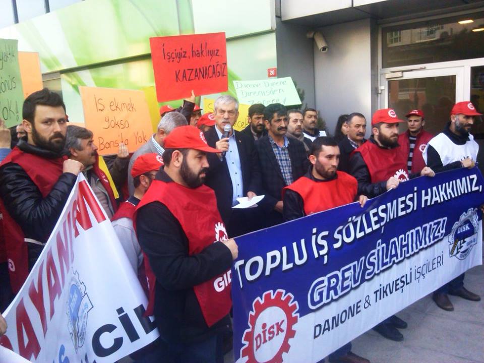 Danone işçisi son uyarı eylemini yaptı