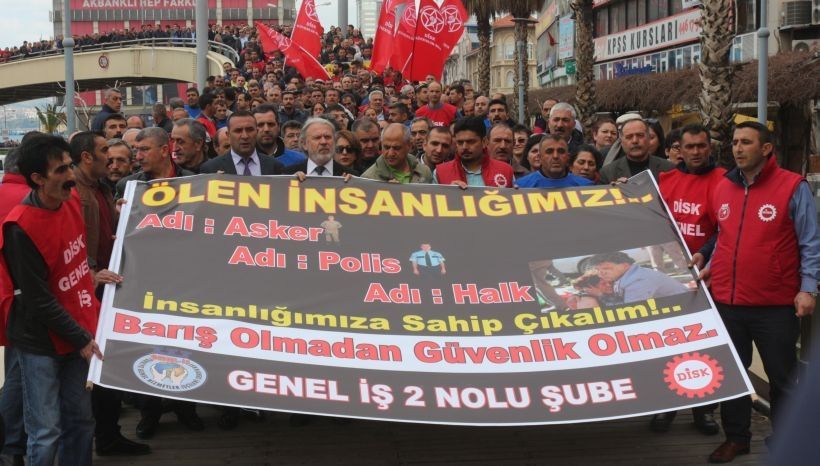 İzmir'de iş bırakan belediye işçileri: Haklarımız için birleşelim, savaşı durduralım