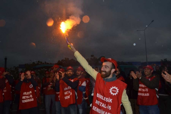 Metal işçisi grev yasağını tanımadı