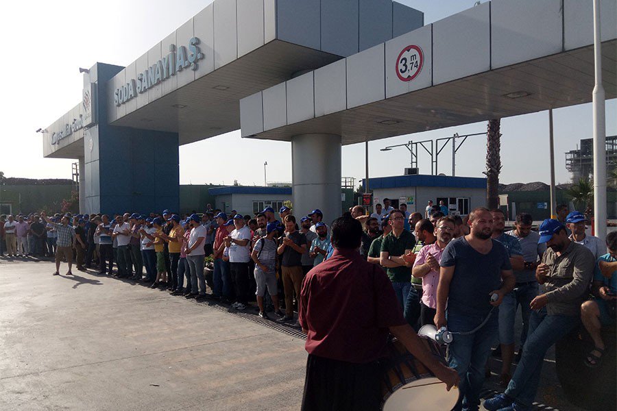 GENEL MERKEZİMİZİN AÇIKLAMASI: "HÜKÜMET, PATRONLARIN DOSTU OLDUĞUNU BİR KEZ DAHA İSPATLADI! GREV HAKTIR ENGELLENEMEZ!"